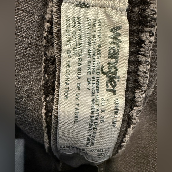 Wrangler Men's Charcoal Straight Jeans - Picture 6 of 6